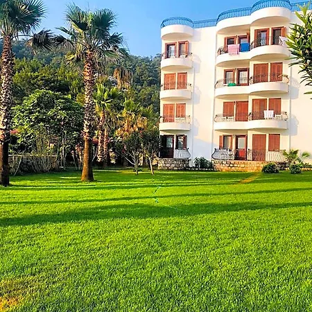 Hotel Maris